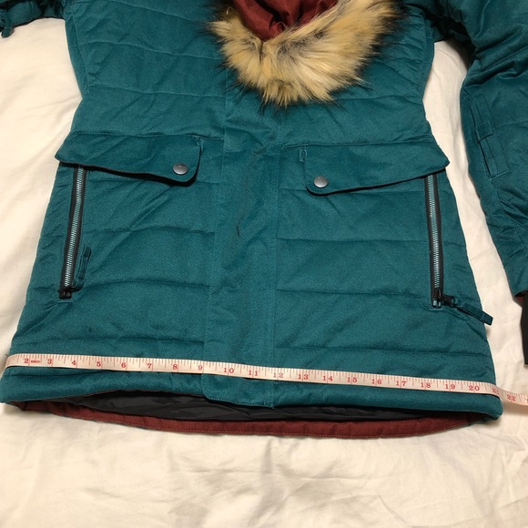 ❌ SOLD ❌ 686 Snowboard Waterproof Woman Jacket 🏂 - Picture 6 of 16